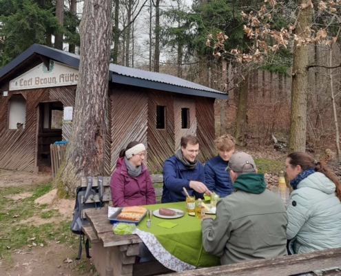 Picknick an der Carl Braun Hütte bei der Bartenwetzer Genusswanderung